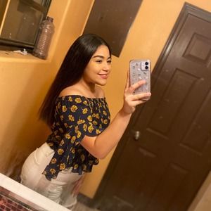 Meet your Posher, Kassandra